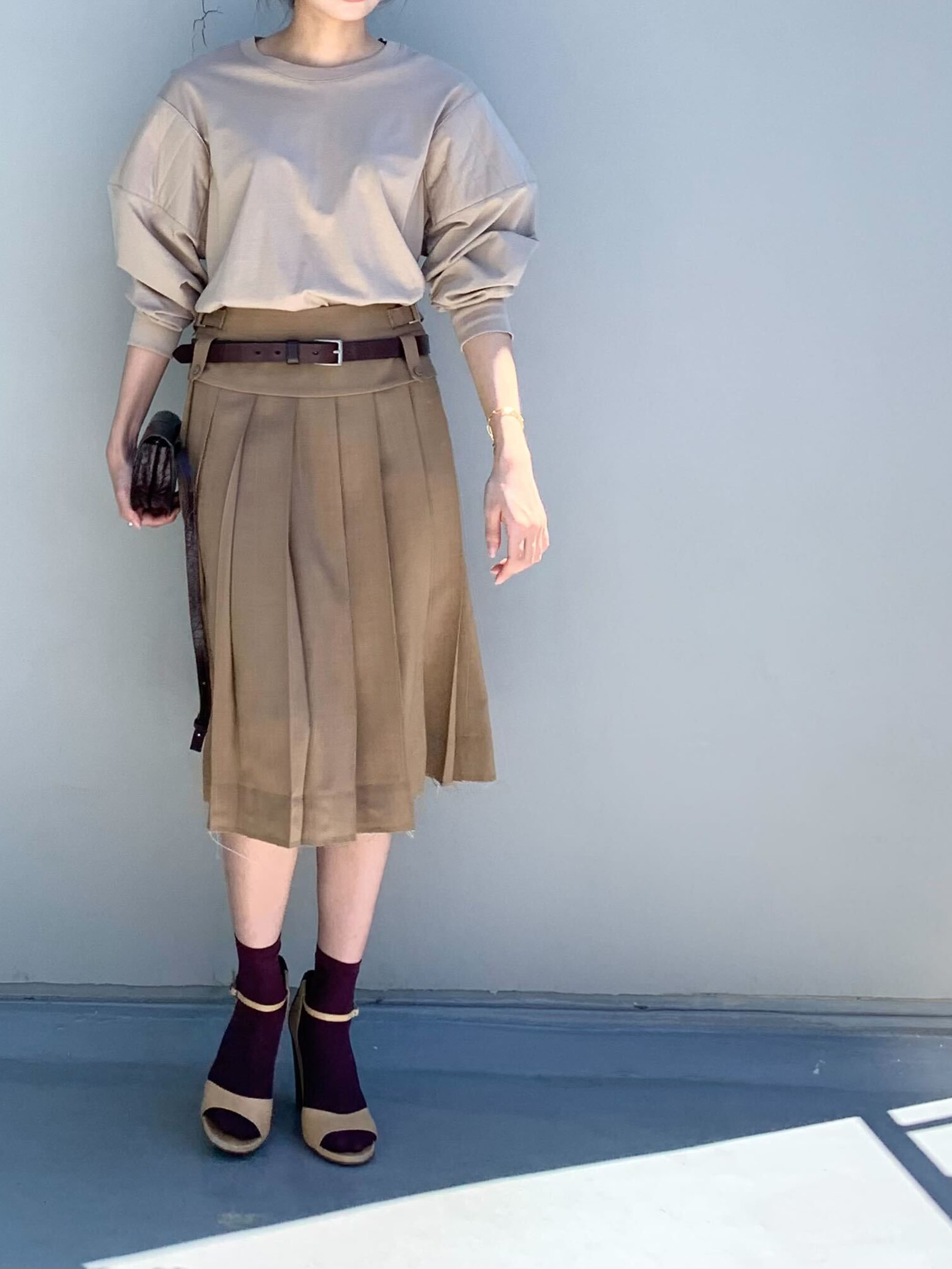 Big Pleated Midi skirt